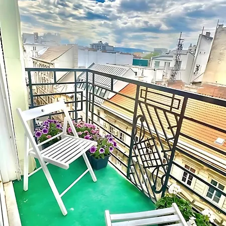 شقة Aura Residency - Balcony - Steps To Main Attractions